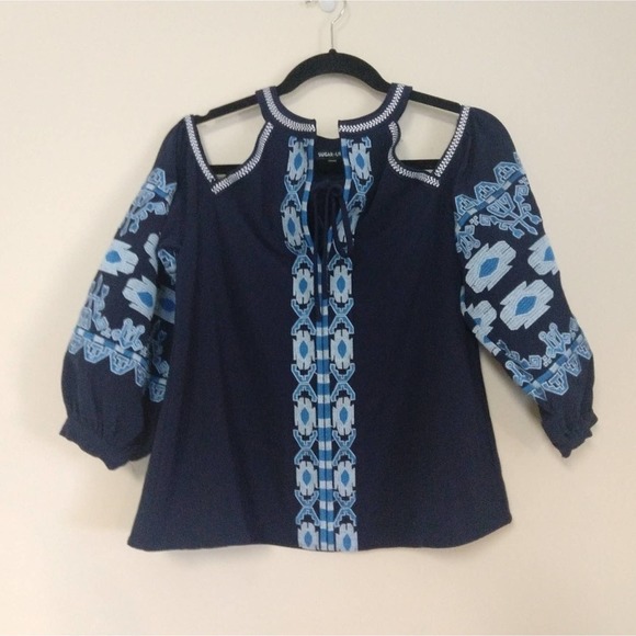 Sugar + Lips Boho Aztec Cold Shoulder Top XS - Picture 2 of 8